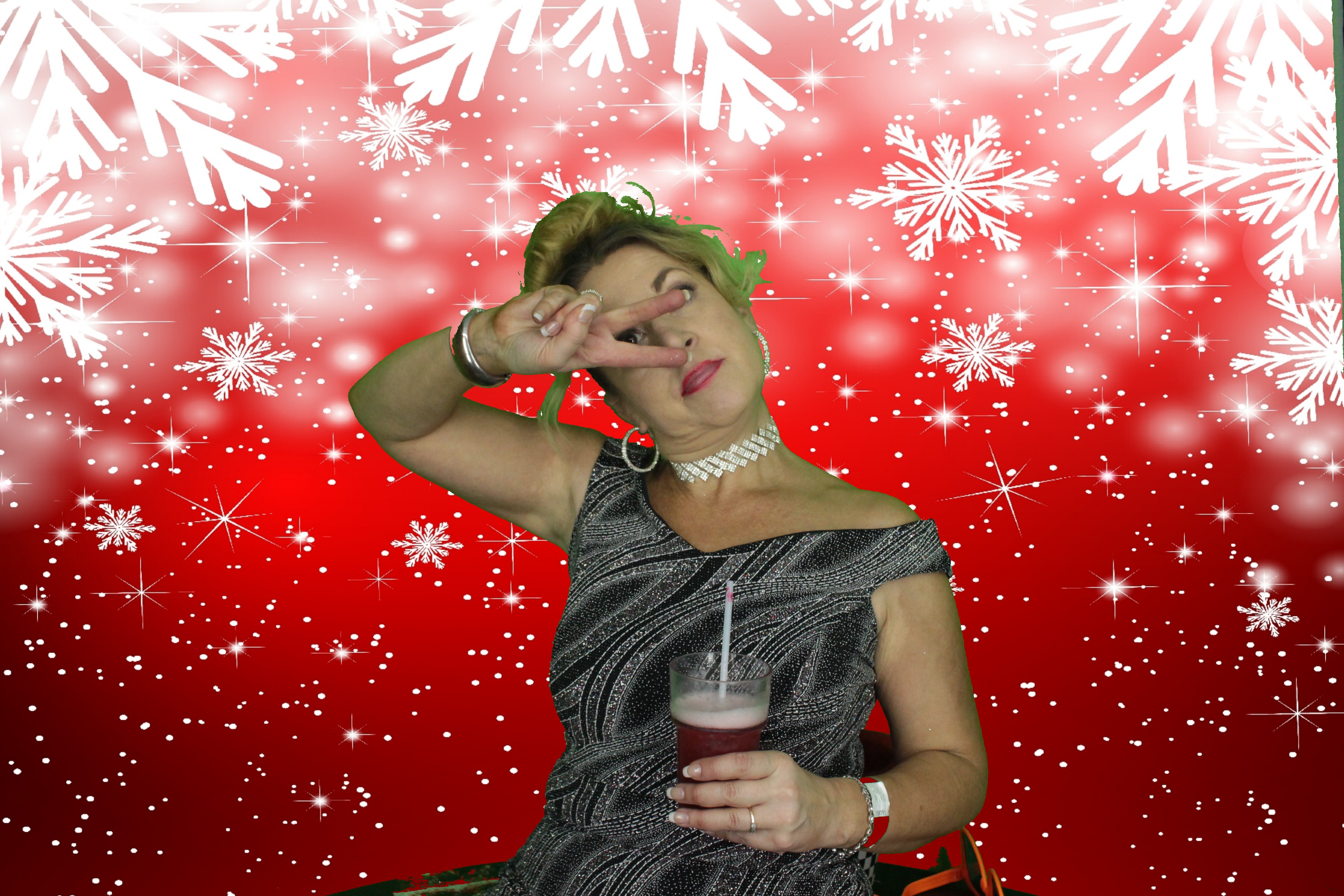 One Line Christmas Party | View more photos from the event at gallery.myphotoboothexperience.co.uk/u/MyPhotoBoothExperienceLtd/One-Line-Christmas-Party